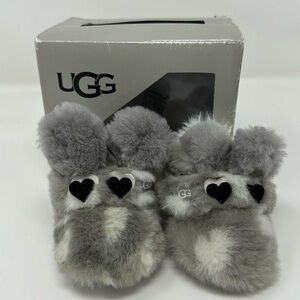 UGGS / I LOVE BIXBEE